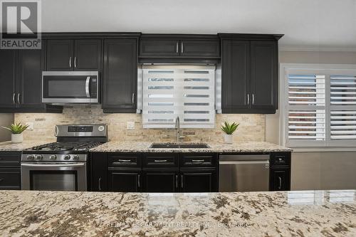 1995 Kerns Road, Burlington, ON - Indoor Photo Showing Kitchen With Upgraded Kitchen