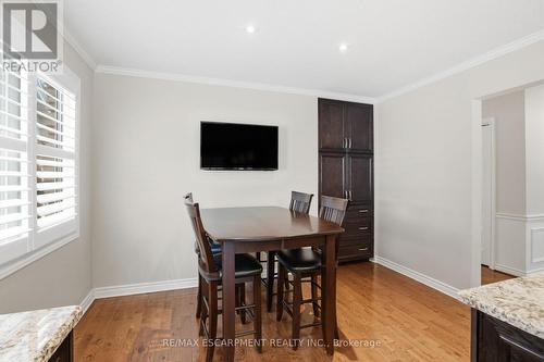 1995 Kerns Road, Burlington, ON - Indoor Photo Showing Dining Room