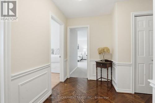 1995 Kerns Road, Burlington, ON - Indoor Photo Showing Other Room