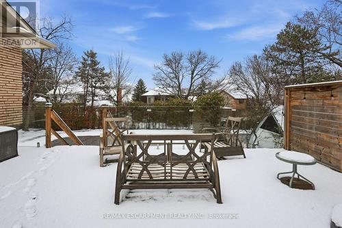 1995 Kerns Road, Burlington, ON - Outdoor