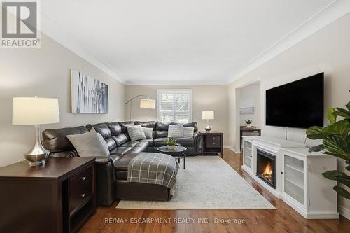 1995 Kerns Road, Burlington, ON - Indoor Photo Showing Living Room With Fireplace