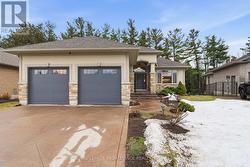 23 LAKEWOOD CRESCENT  Quinte West (Murray Ward), ON K8V 5P4