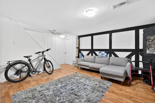 106 Wendover Drive, Hamilton, ON 