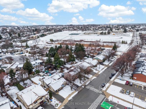 106 Wendover Drive, Hamilton, ON 