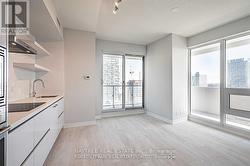 2202 - 2221 YONGE STREET  Toronto, ON M4S 2B4