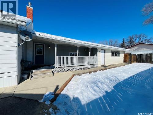 45 6Th Avenue Ne, Swift Current, SK - Outdoor With Exterior
