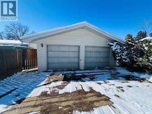 45 6Th Avenue Ne, Swift Current, SK - Outdoor