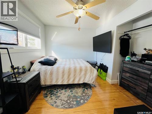 45 6Th Avenue Ne, Swift Current, SK - Indoor Photo Showing Bedroom