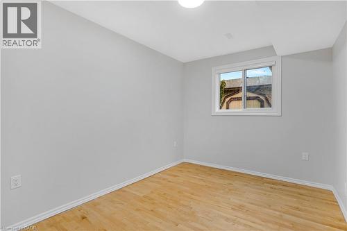 2 Envoy Boulevard, Hamilton, ON - Indoor Photo Showing Other Room