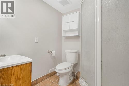2 Envoy Boulevard, Hamilton, ON - Indoor Photo Showing Bathroom