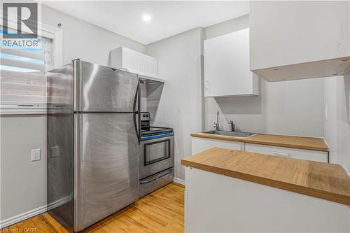 2 Envoy Boulevard, Hamilton, ON - Indoor Photo Showing Kitchen