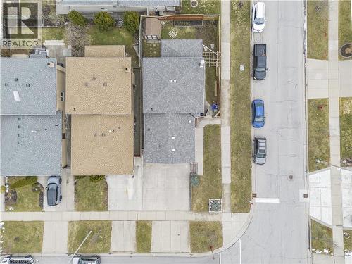 2 Envoy Boulevard, Hamilton, ON - 