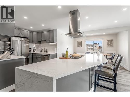 1075 Bernard Avenue Unit# 305  Kelowna, BC V1Y 6P7