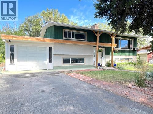 4030 San Clemente Avenue  Peachland, BC V0H 1X6