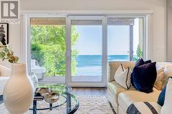 399 LAKE PROMENADE  Toronto, ON M8W 1C3