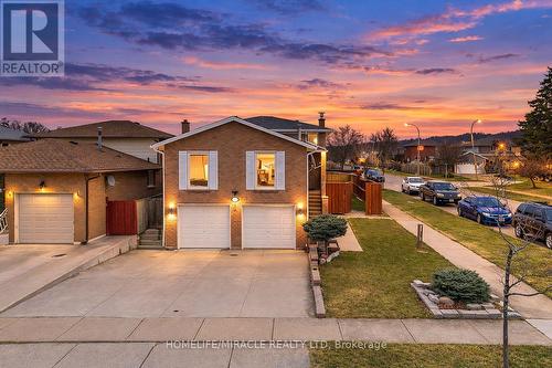 2 Envoy Boulevard, Hamilton, ON - Outdoor With View