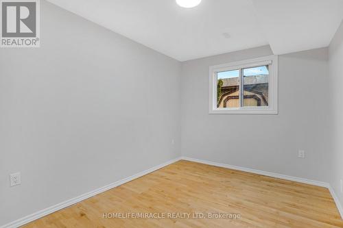 2 Envoy Boulevard, Hamilton, ON - Indoor Photo Showing Other Room