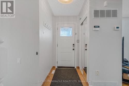 2 Envoy Boulevard, Hamilton, ON - Indoor Photo Showing Other Room