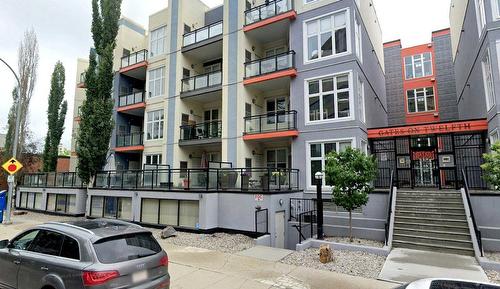 10155 - 112 Street, Edmonton, AB 