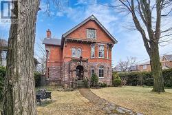 MAIN & 2ND - 97 GLENGROVE AVENUE W Toronto, ON M4R 1N8