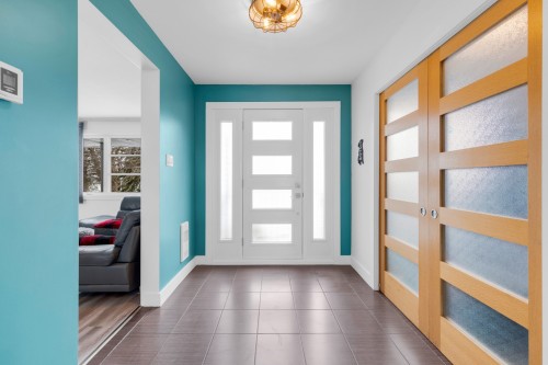 Hall d'entrée/Vestibule - 777 Rue Des Plaines, Saint-Eustache, QC - Indoor Photo Showing Other Room