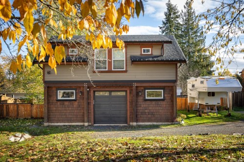 3328 Third St, Cumberland, BC 