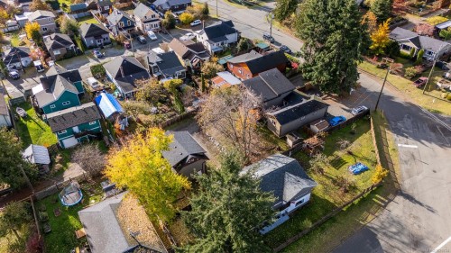 3328 Third St, Cumberland, BC 