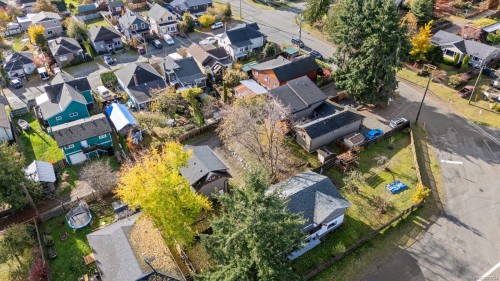 3328 Third St, Cumberland, BC 