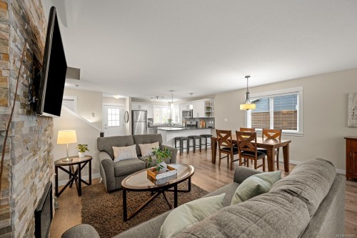 817 Tracker Pl, Comox, BC 