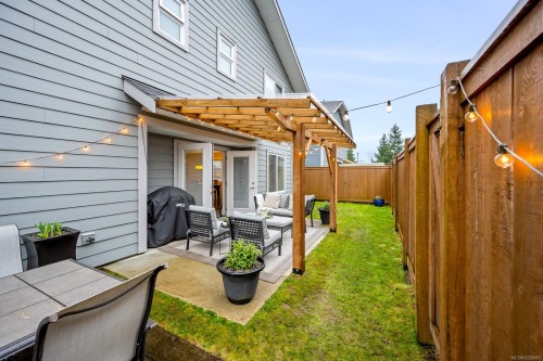 817 Tracker Pl, Comox, BC 
