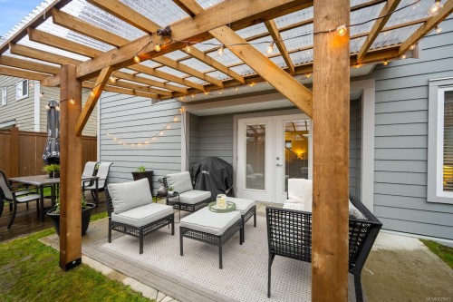 817 Tracker Pl, Comox, BC 