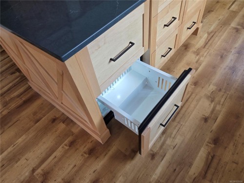 1696 Peerless Rd, Cobble Hill, BC 