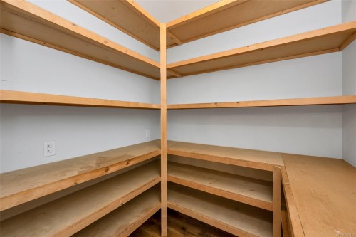 1696 Peerless Rd, Cobble Hill, BC 