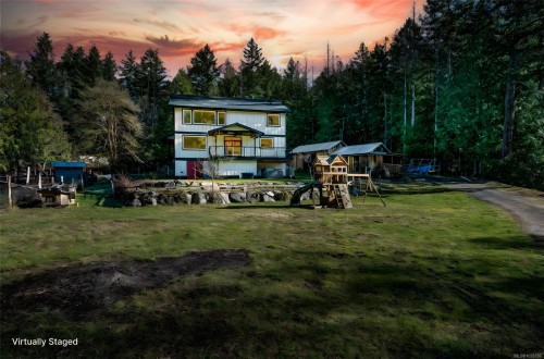 1696 Peerless Rd, Cobble Hill, BC 