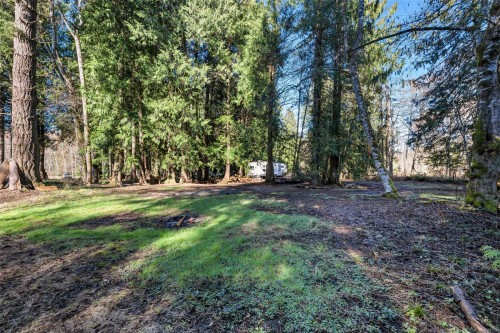 1696 Peerless Rd, Cobble Hill, BC 