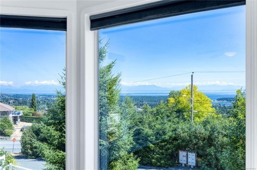 369 Trinity Dr, Nanaimo, BC 