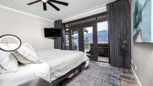 2328 Arthur Court, Kelowna, BC - Indoor Photo Showing Bedroom