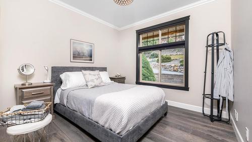 2328 Arthur Court, Kelowna, BC - Indoor Photo Showing Bedroom