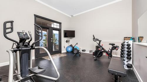 2328 Arthur Court, Kelowna, BC - Indoor Photo Showing Gym Room