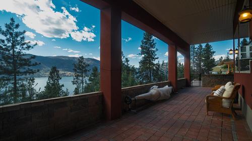 2328 Arthur Court, Kelowna, BC - Outdoor