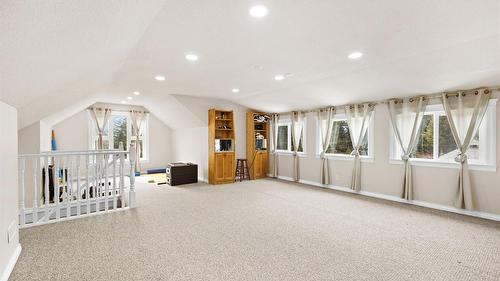 112 Walker Road, Clearwater, BC - Indoor Photo Showing Other Room