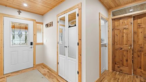 112 Walker Road, Clearwater, BC - Indoor Photo Showing Other Room