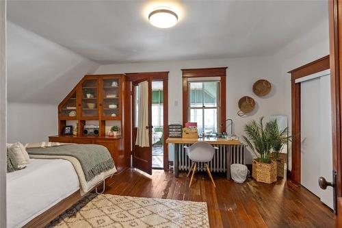 702 Beresford Ave, Winnipeg, MB 