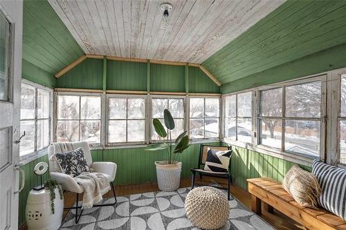 702 Beresford Ave, Winnipeg, MB 