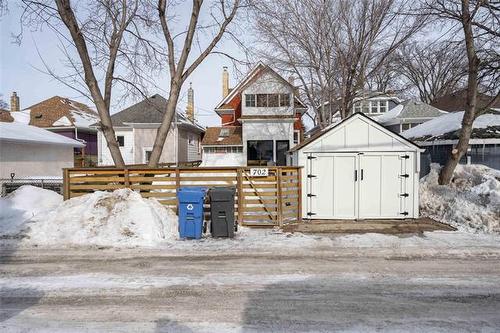 702 Beresford Ave, Winnipeg, MB 