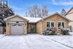 16 GLORIA STREET  Barrie, ON L4N 4L9