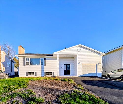 8 Gordon Street  Gander, NL A1V 1Z9
