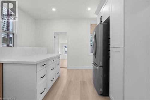 215 Ray Street N, Hamilton, ON - Indoor