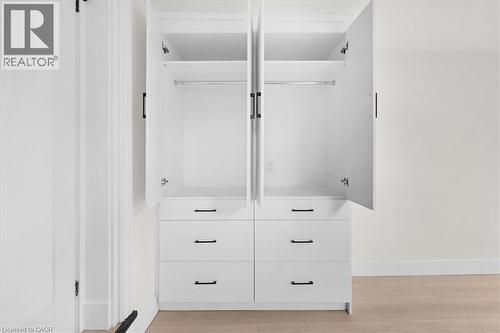 215 Ray Street N, Hamilton, ON - Indoor Photo Showing Other Room