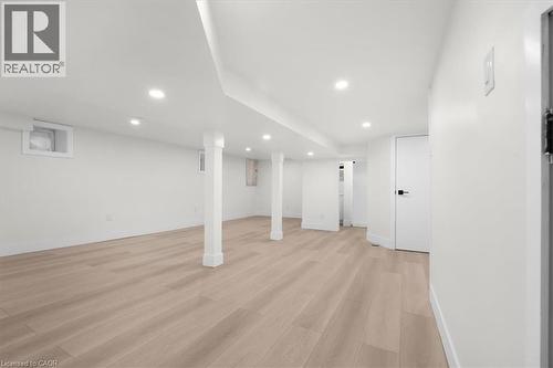 215 Ray Street N, Hamilton, ON - Indoor